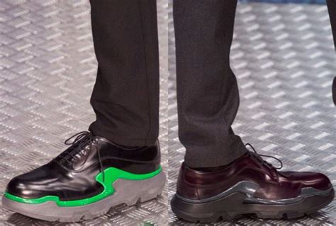 prada linea rossa scarpe uomo autunno inverno